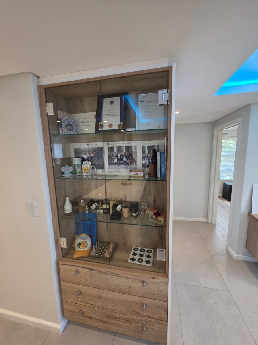 2 Bedroom Property for Sale in Lansdowne Western Cape